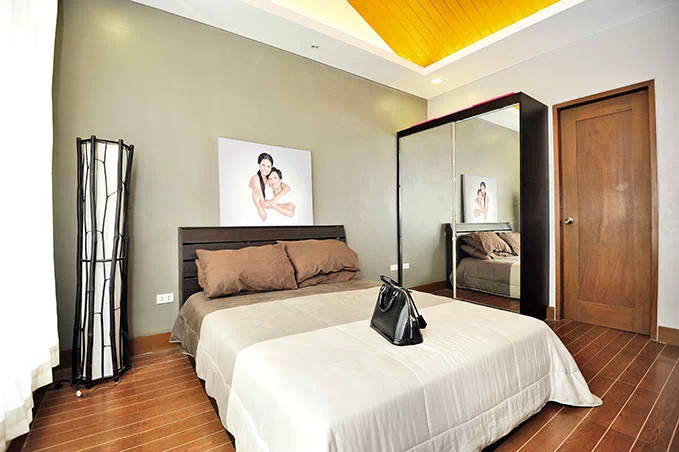 Venus Raj’s tropical bungalow will give you relaxing, resort feels Venus Raj’s tropical bungalow will give you relaxing, resort feels