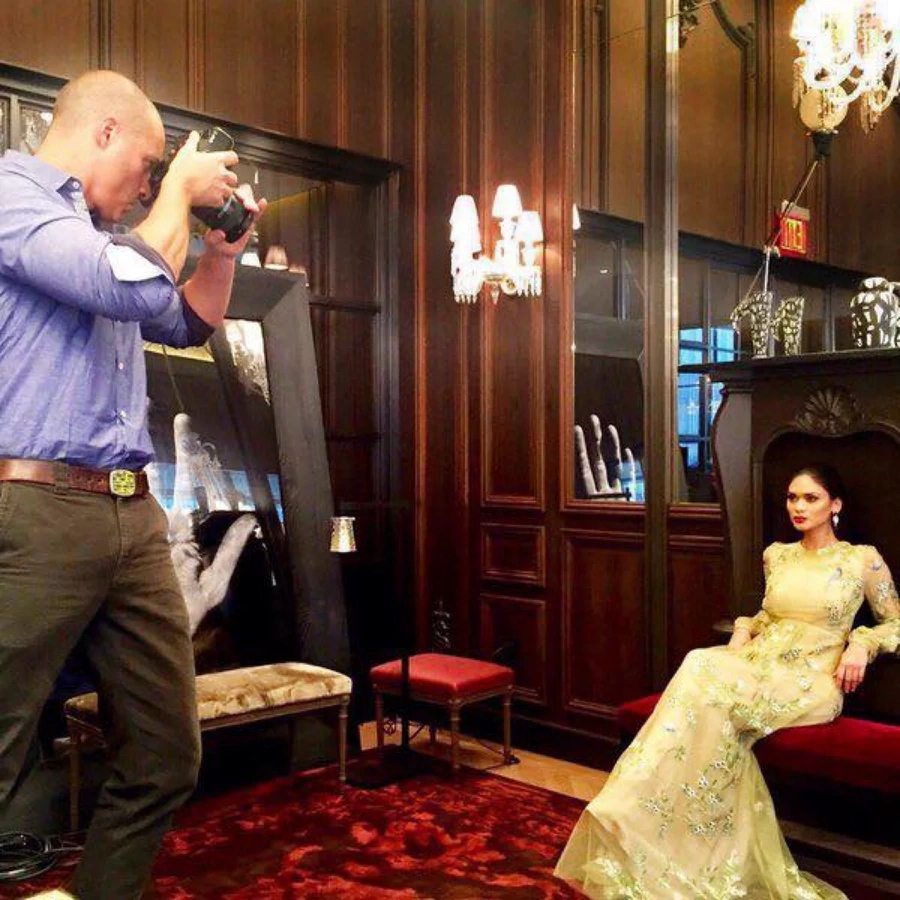 Queen Pia Teams Up With Nigel Barker And Monique Lhuillier Queen Pia Teams Up With Nigel Barker And Monique Lhuillier