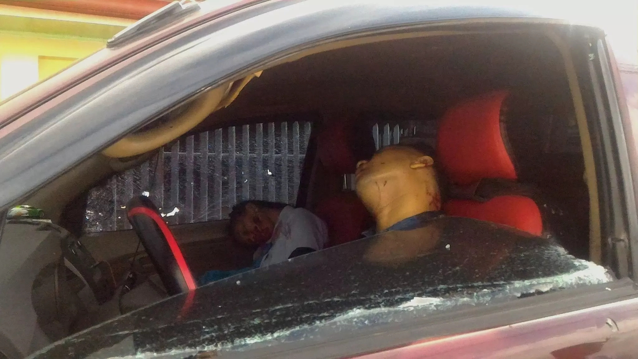 Kerwin Espinosa lawyer and 15-year-old girl shot dead Kerwin Espinosa lawyer and 15-year-old girl shot dead