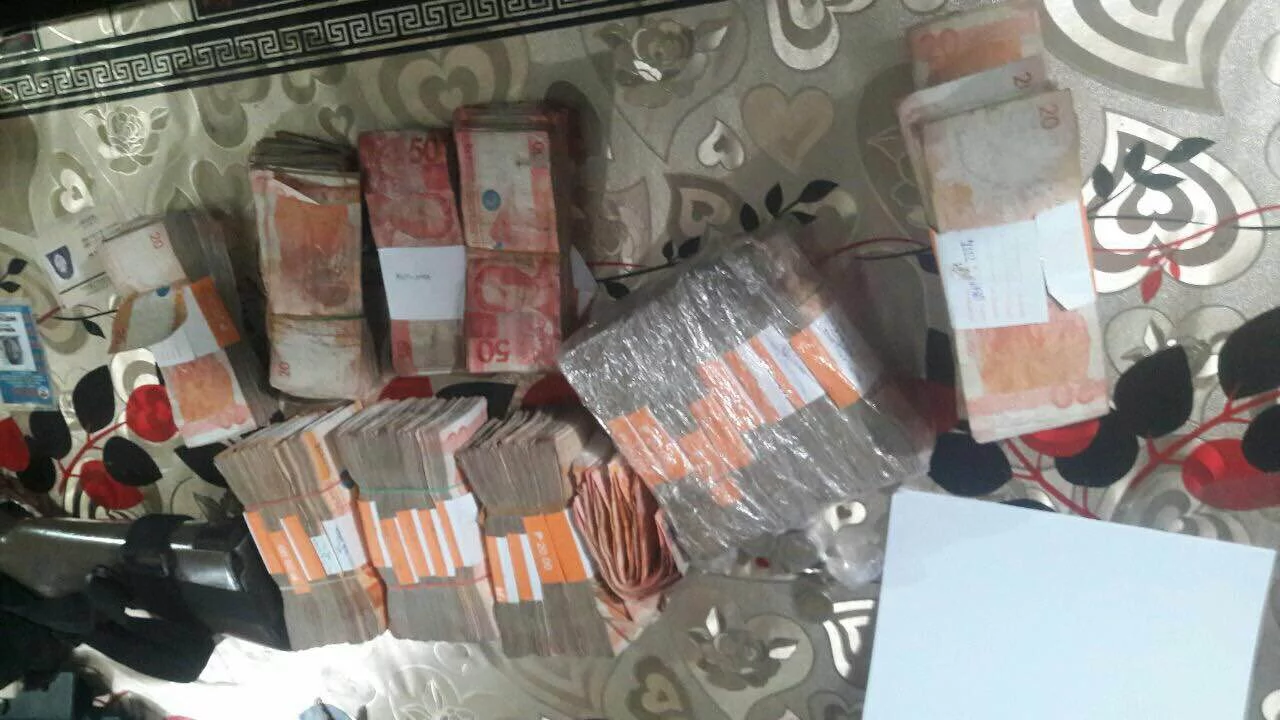 JUST IN: Maute leaders’ mother arrested in Lanao del Sur, high-powered firearms and improvised explosive devices recovered inside vehicle JUST IN: Maute leaders’ mother arrested in Lanao del Sur, high-powered firearms and improvised explosive devices recovered inside vehicle