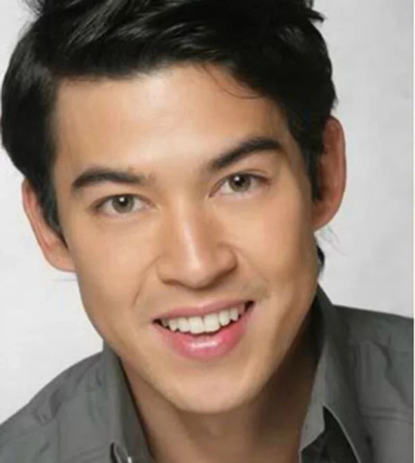 Former PBB housemate Jon Avila reveals quiet life abroad Former PBB housemate Jon Avila reveals quiet life abroad