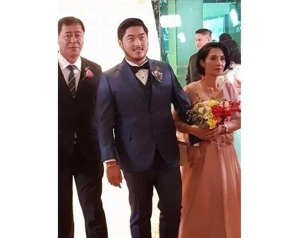 Photos & video from inside the church where Ai-Ai delas Alas & Gerald Sibayan got married go viral Photos & video from inside the church where Ai-Ai delas Alas & Gerald Sibayan got married go viral