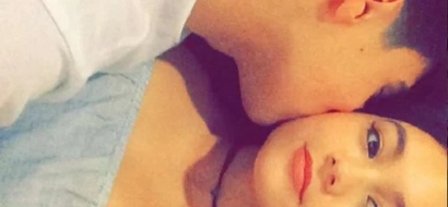 Albie Casiño snaps scandalous photo with model gf in bed