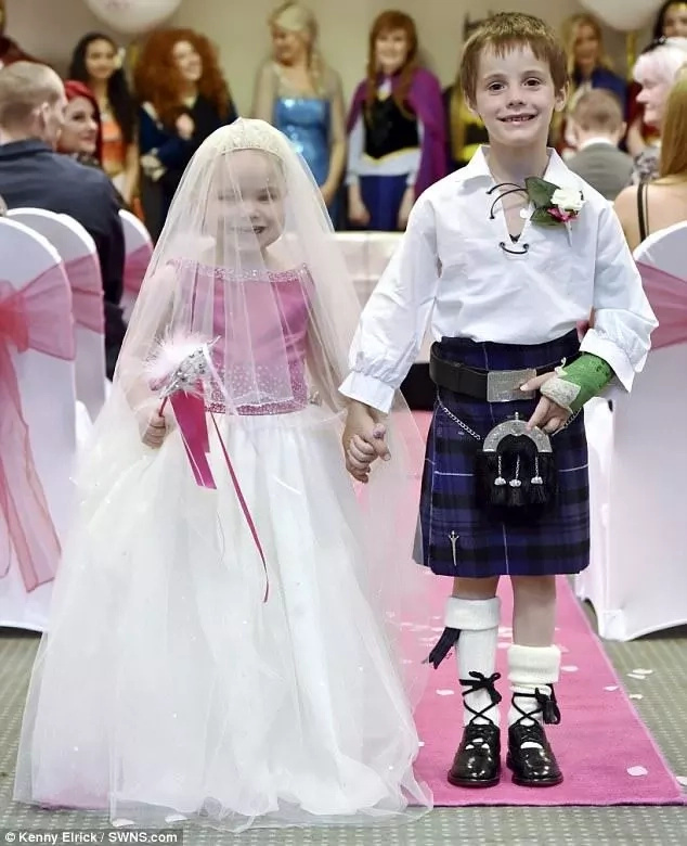 Terminally ill girl, 5, gets her 'dream wedding' with her best friend aged 6