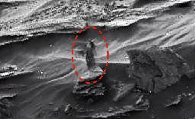 Creepy footage of a strange woman walking on Mars (Video) Creepy footage of a strange woman walking on Mars (Video)