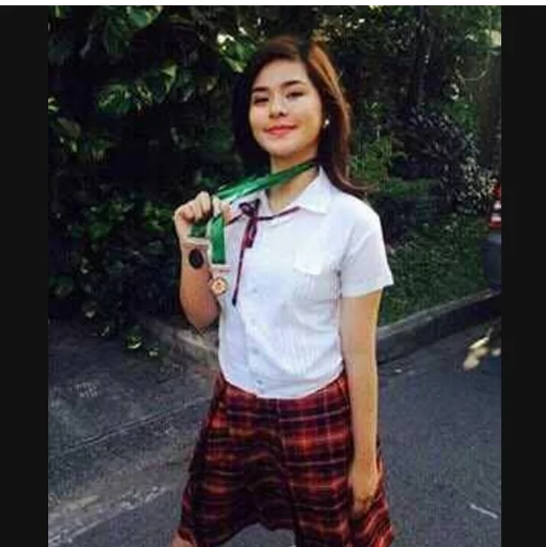 School is cool! Check out what your fave celebrities looked like as students School is cool! Check out what your fave celebrities looked like as students