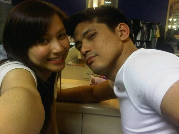 Robin Padilla shows the world what Sharon's other talent is! Robin Padilla shows the world what Sharon's other talent is!