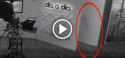 Creepy footage shows eerie ghost walking through a TV studio in night!
