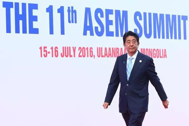 Japan urges China to respect arbitral tribunal ruling Japan urges China to respect arbitral tribunal ruling