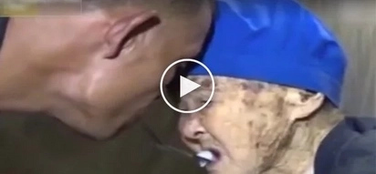 How this armless man feeds his 90-year-old mother by holding spoon in his mouth will move you to tears