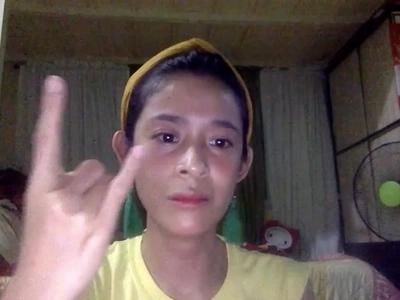 Iba si ate! Girl raps Salbakutah's song but suddenly breaks down