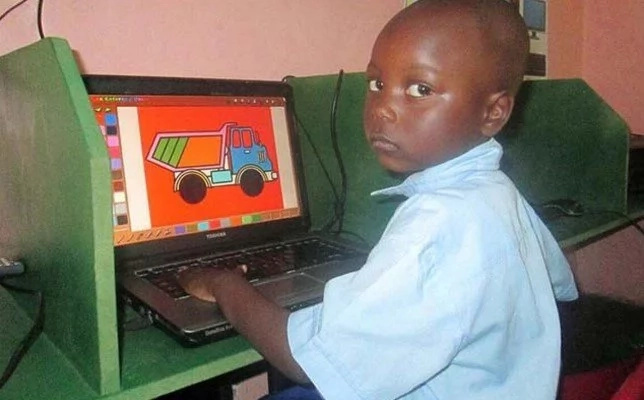 Meet 5-year-old GENIUS who can outdo any adult teacher in computer skills (photos) Meet 5-year-old GENIUS who can outdo any adult teacher in computer skills (photos)
