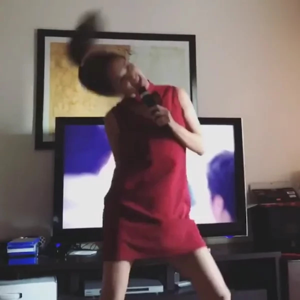Marlon Stockinger shares adorable video of Pia Wurtzbach singing and dancing Marlon Stockinger shares adorable video of Pia Wurtzbach singing and dancing