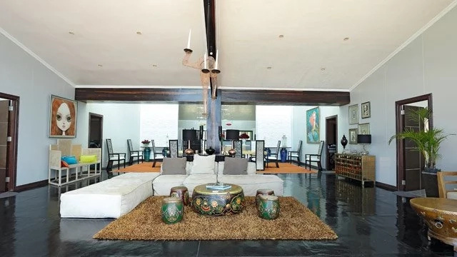 Sarap tumira dito! Derek Ramsay's impressive glass house in Palawan with a breathtaking view of paradise Sarap tumira dito! Derek Ramsay's impressive glass house in Palawan with a breathtaking view of paradise