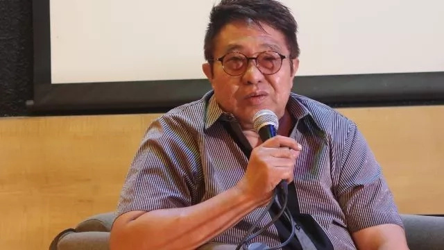 Ara Mina commits blooper during Direk Delos Reyes wake Ara Mina commits blooper during Direk Delos Reyes wake