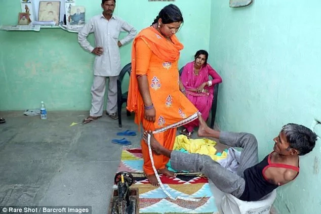 He does his measurements with his feet. Photo: Barcroft Images