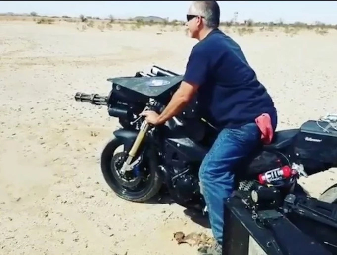 Motorcycle Mounted Machine Gun Is Destruction On Wheels Motorcycle Mounted Machine Gun Is Destruction On Wheels