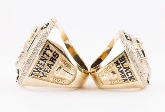 Bryant received diamond ring for retirement Bryant received diamond ring for retirement