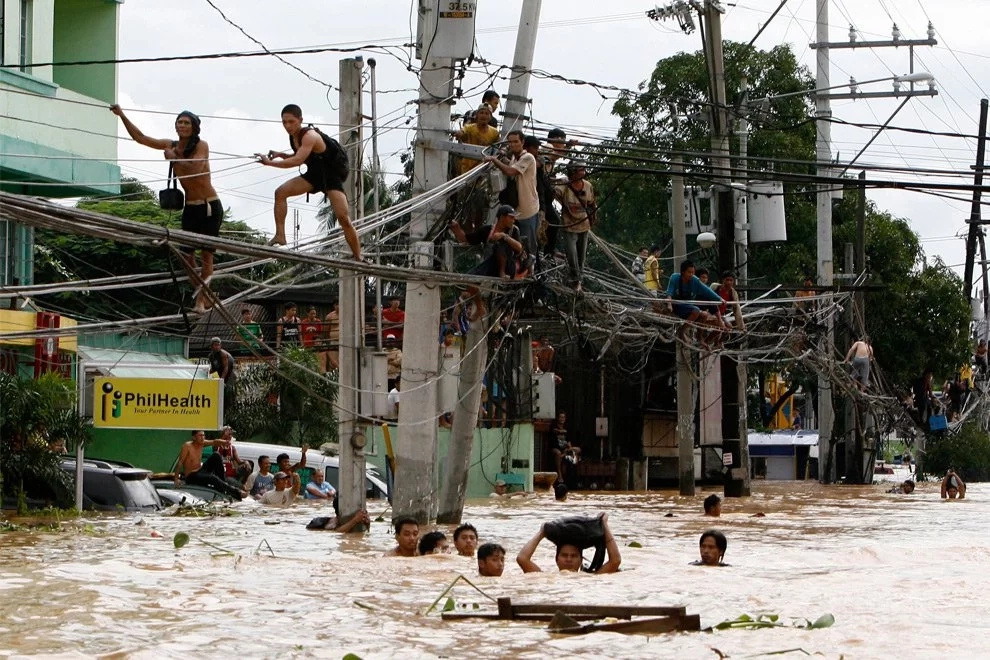 7 things you need to do to survive a super typhoon 7 things you need to do to survive a super typhoon
