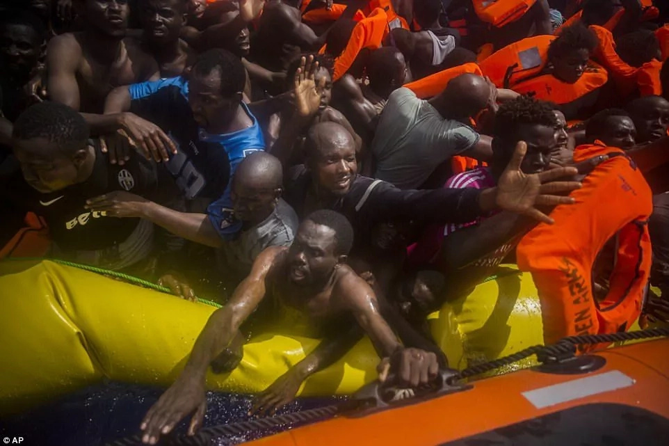 The dinghies were overcrowded. Photo: AP