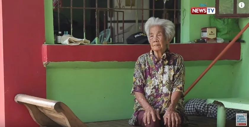 Story of Ma'am Pacing who was once the school principal and teacher now works as a janitress in the same school Story of Ma'am Pacing who was once the school principal and teacher now works as a janitress in the same school
