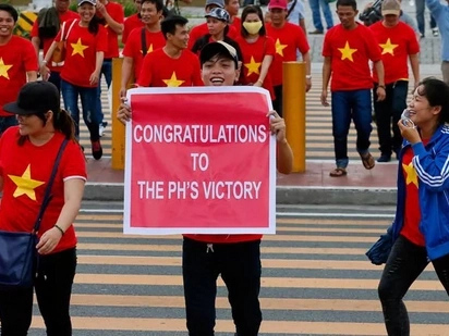 LOOK! Dozens arrested in anti-China rally in Vietnam