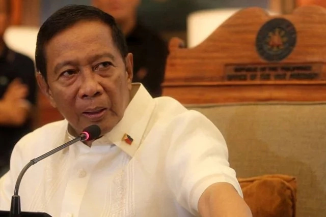 Ombudsman goes after ex-VP Binay, files criminal charges Ombudsman goes after ex-VP Binay, files criminal charges