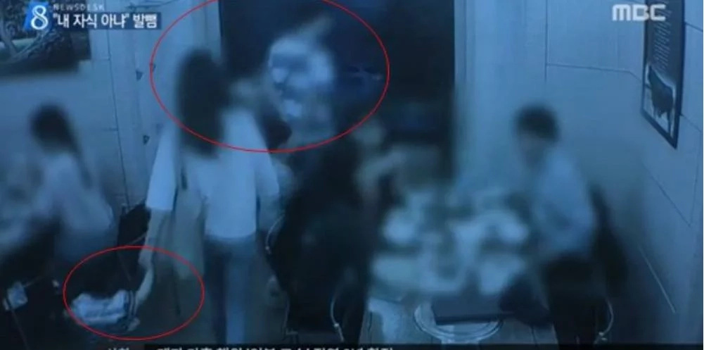 Couple leaves children in a restaurant; denies they’re their kids Couple leaves children in a restaurant; denies they’re their kids