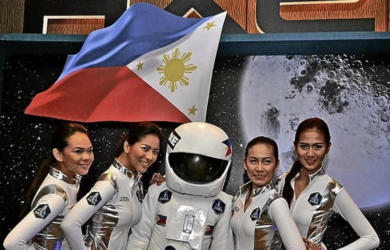 Ang senado at pang kalangitang teknolohiya Ang senado at pang kalangitang teknolohiya