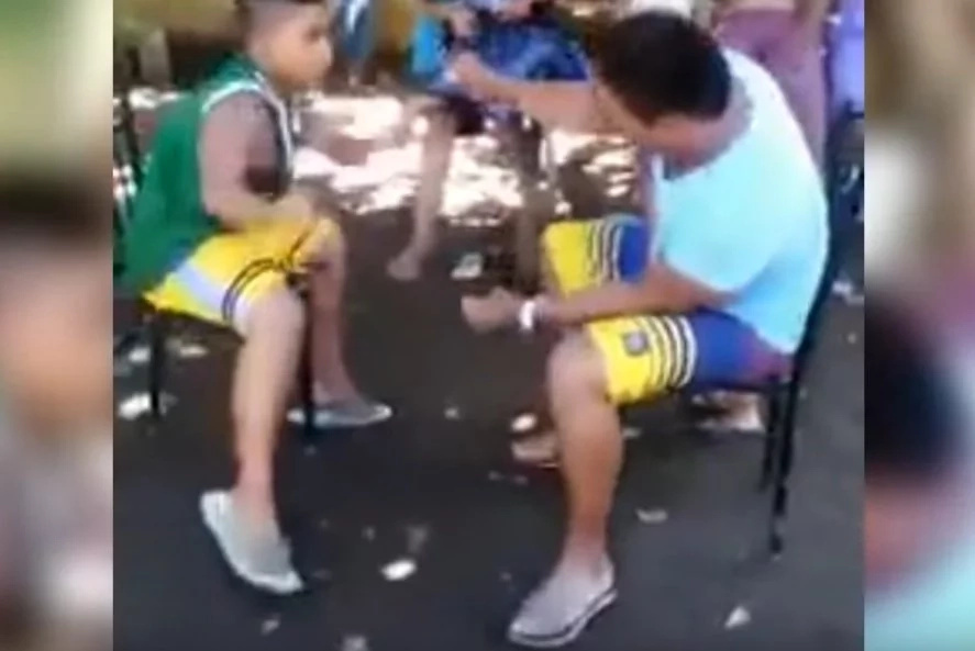 Hilarious kid shocked after friends pulled off crazy prank Hilarious kid shocked after friends pulled off crazy prank