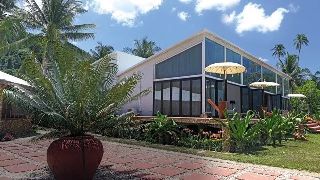 Sarap tumira dito! Derek Ramsay's impressive glass house in Palawan with a breathtaking view of paradise Sarap tumira dito! Derek Ramsay's impressive glass house in Palawan with a breathtaking view of paradise