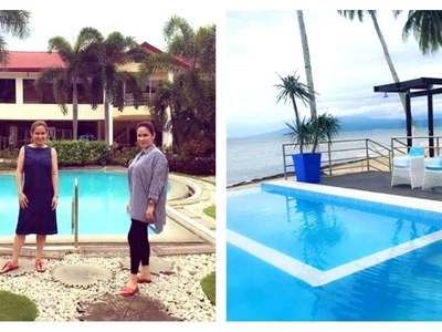 Manny Pacquiao has 5 awesome swimming pools from his 5 different houses! Each one is so stunning & luxurious!