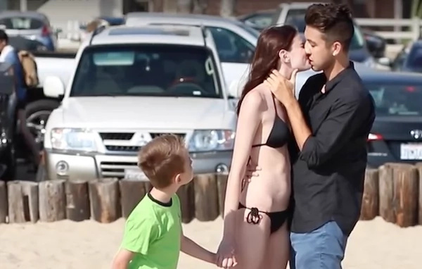 Man Kisses Moms With Kids And Gives No Crap About It (Video) Man Kisses Moms With Kids And Gives No Crap About It (Video)