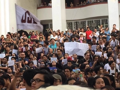 Hindi yan bayani! UP, Ateneo, Miriam occupy Katipunan to protest against Marcos burial