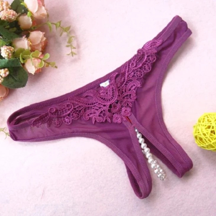 Girls, the type of panties you choose for the first date reveals your desires and your personality! Girls, the type of panties you choose for the first date reveals your desires and your personality!
