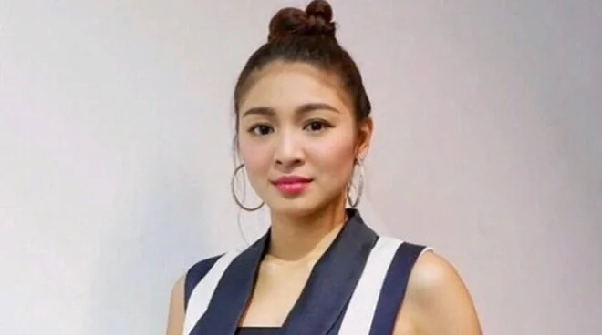 Nadine Lustre draws flak for James' controversial post Nadine Lustre draws flak for James' controversial post