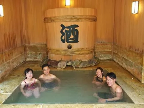 Japanese spa resort boasts of unique hot springs Japanese spa resort boasts of unique hot springs