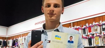 Man changes his name to iPhone 7 - You will not believe why