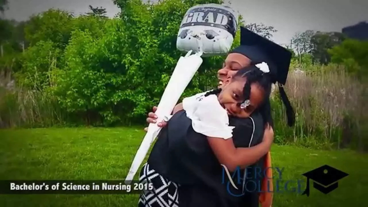 See amazing photos of young and ambitious moms graduating from college See amazing photos of young and ambitious moms graduating from college