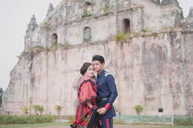 Love wins over politics: Imee Marcos' son marries granddaughter of old Manglapus political rival Love wins over politics: Imee Marcos' son marries granddaughter of old Manglapus political rival