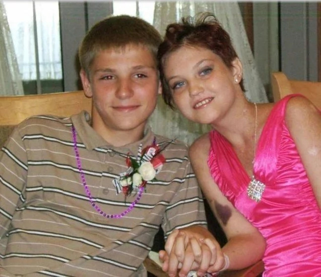 Wishes coming true: teen leukemia victim takes her last dance Wishes coming true: teen leukemia victim takes her last dance
