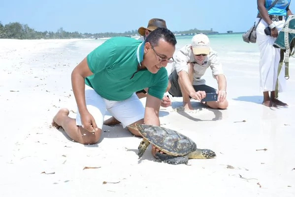 PHOTOS: Tourism CS Najib Balala Goes Skydiving In Kilifi