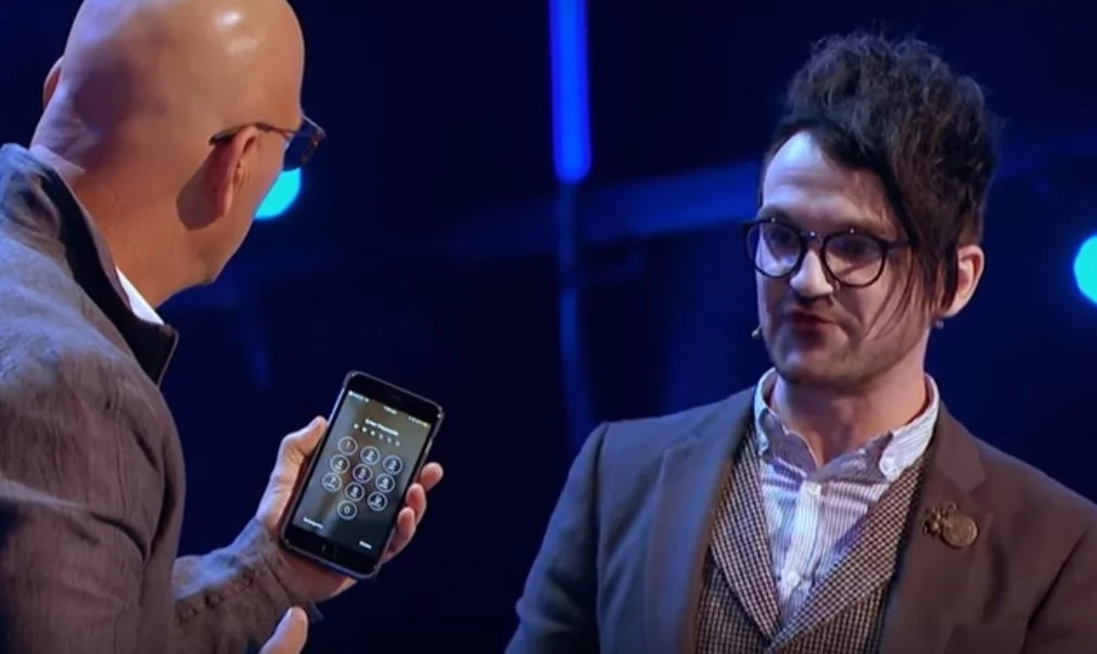 Viral video features mind reader in talent competition. It was amazing! Viral video features mind reader in talent competition. It was amazing!