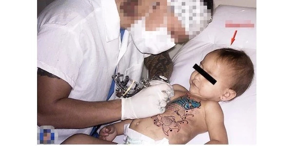 Dad Tattoos Toddler Son Because The Boy Said “I Want To Be Like Dad” Dad Tattoos Toddler Son Because The Boy Said “I Want To Be Like Dad”