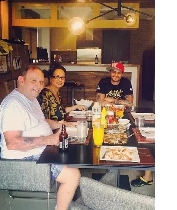 Iba pa din pag kumpleto! Billy Crawford feels sad that his parents might not be able to make it on their wedding day Iba pa din pag kumpleto! Billy Crawford feels sad that his parents might not be able to make it on their wedding day