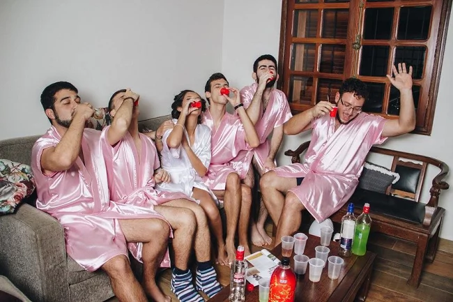 Bride’s Own Brothers Became Her “Bridesmaids” Bride’s Own Brothers Became Her “Bridesmaids”