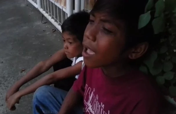 Encore! This Young Boy Is A Balut Vendor Who Has An Inborn Talent Of Singing! Encore! This Young Boy Is A Balut Vendor Who Has An Inborn Talent Of Singing!