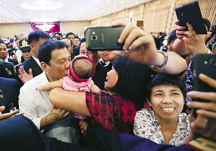 Duterte says he'll fix issues faced by OFWs Duterte says he'll fix issues faced by OFWs