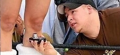 LOOK: 7 photos showing guys just can't help but stare
