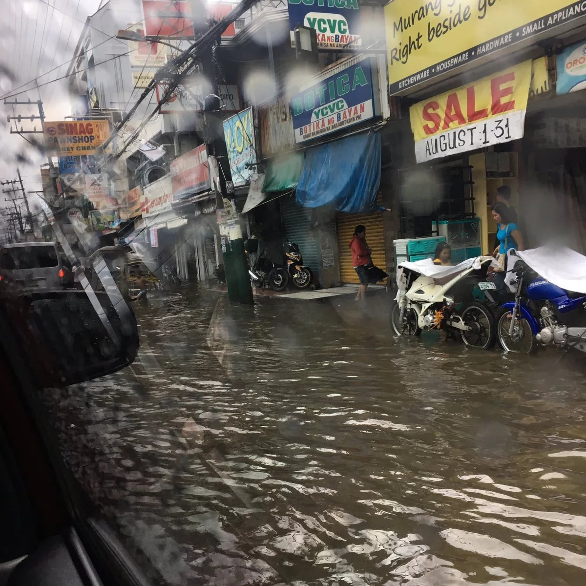 FLOOD ALERT - LIVE BLOG FLOOD ALERT - LIVE BLOG